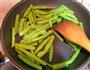 鸭柳烩豆角的做法图解6