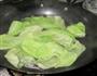 蚝油翡脆包菜卷的做法图解2