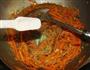 红萝卜炒粉条的做法图解7
