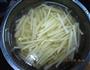 韭菜土豆条的做法图解2