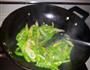 西芹炒兰豆的做法图解5