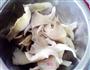 椒盐平菇的做法图解1