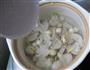 莲子百合瘦肉煲的做法图解6