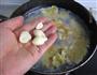 鱼抱蛋的做法图解9
