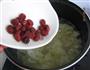 蔓越莓银耳羹的做法图解7