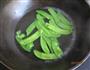 荷兰豆炒杏胞菇的做法图解2