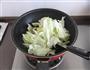 炝炒圆白菜的做法图解4