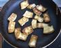 剁椒芹菜炒豆腐的做法图解3