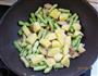 土豆烧芸豆的做法图解4