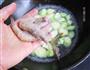 紫菜丝瓜汤的做法图解3