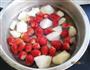 草莓炖梨的做法图解3