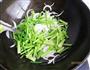 洋葱炒芹菜的做法图解3