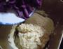 紫薯奶香辫子包的做法图解3