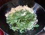 茼蒿腐皮肉片汤的做法图解7