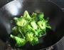 西蓝花炒虾仁的做法图解7