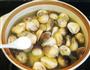 草菇炖鸡的做法图解8