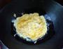 双椒炒鸡蛋的做法图解3