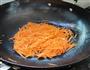 小炒胡萝卜丝的做法图解3