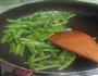 雪菜炒四季豆的做法图解4