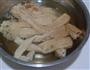 竹荪炖鸡汤的做法图解3