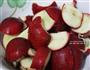 山楂果酱的做法图解1