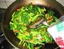 面酱肉丝炒蒜苔的做法图解10