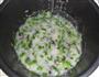 海参韭菜粥的做法图解6