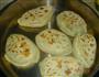 韭菜鸡蛋合子的做法图解7
