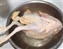 木耳枣鸡汤的做法图解2