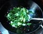 蒜泥香葱炒黄瓜的做法图解7