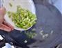 芹香藕丁的做法图解4