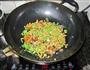 小炒腊肉丁的做法图解3