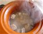 玉米排骨汤的做法图解3