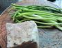 五花肉烧蒜苔的做法步骤1