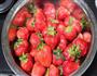 草莓果酱的做法图解1