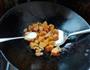 核桃仁炒南瓜的做法图解8