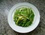 韭菜芽炒香芹的做法图解10