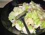 冻豆腐炖白菜的做法图解3
