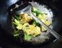 蒜薹黑木耳炒鸡蛋的做法图解9