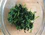 凉拌芹菜叶的做法图解3