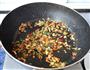 腊肠姜莱炒饭的做法图解7