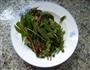 香椿拌鱿鱼的做法图解1