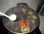 黑芝麻鲫鱼汤的做法图解9