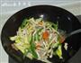 平菇炒野笋的做法图解10