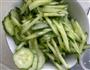 苦百合凉拌黄瓜的做法图解2