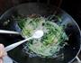 蚝油菠菜粉丝的做法图解8