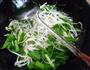 韭菜炒绿豆芽的做法图解6