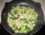 黄瓜炒鸡丁的做法图解8