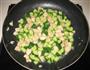 黄瓜炒鸡丁的做法图解9