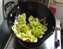 苦瓜炒鸡蛋的做法图解5